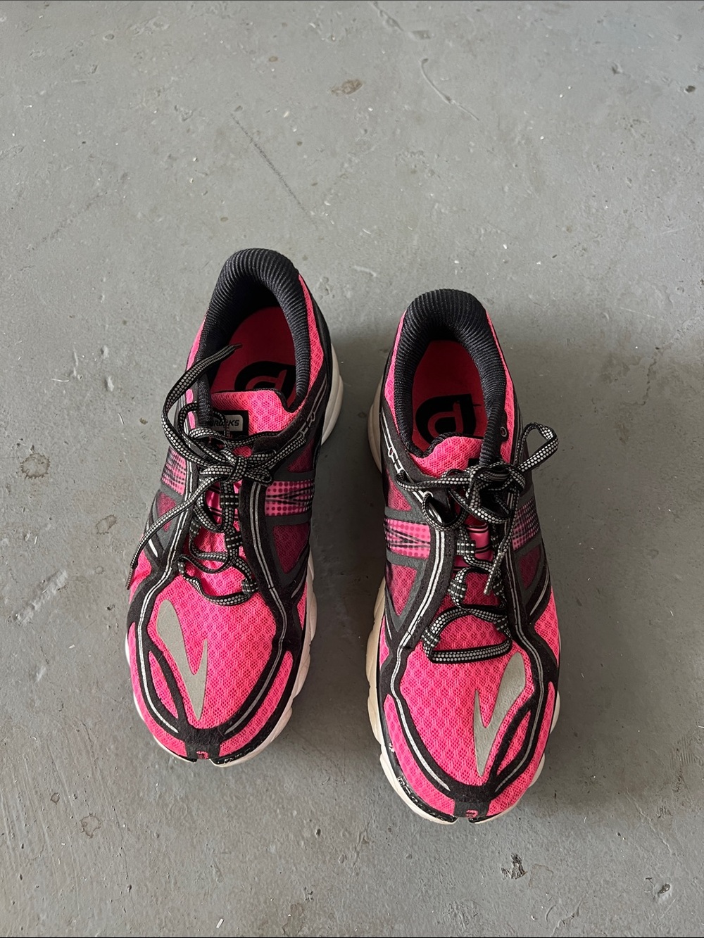 Brooks PureFlow Womens Running Shoes Pink Black Low Top Sneakers